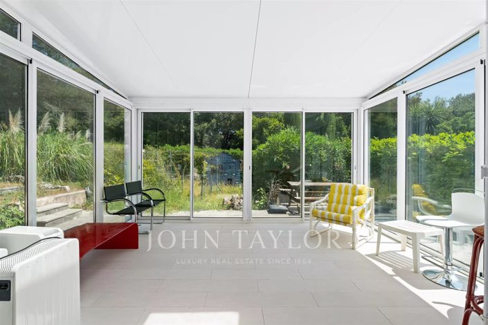 Image No.19-6 Bed House for sale