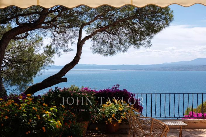 Image No.3-Maison de 5 chambres à vendre à Saint-Jean-Cap-Ferrat