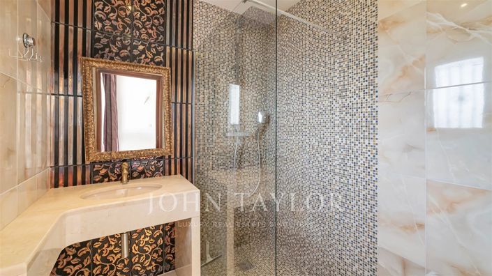 Image No.10-4 Bed House for sale
