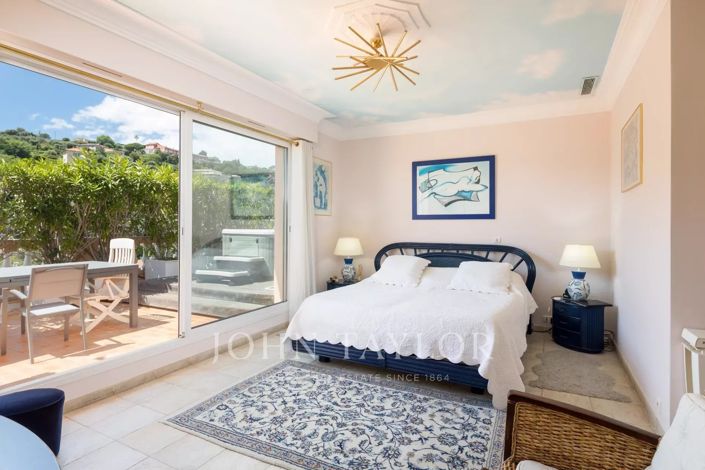 Image No.6-3 Bed Apartment for sale