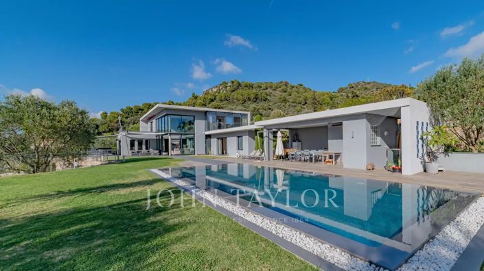 Image No.19-4 Bed House for sale