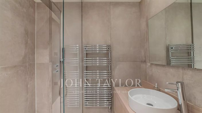 Image No.33-3 Bed Apartment for sale