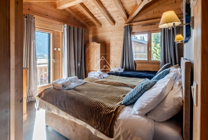 Image No.12-7 Bed House for sale