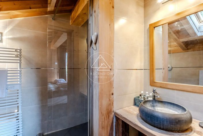 Image No.18-7 Bed House for sale