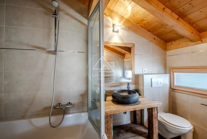 Image No.32-7 Bed House for sale