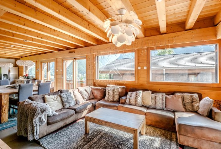 Image No.9-7 Bed House for sale