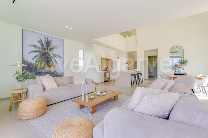 Image No.12-3 Bed House for sale