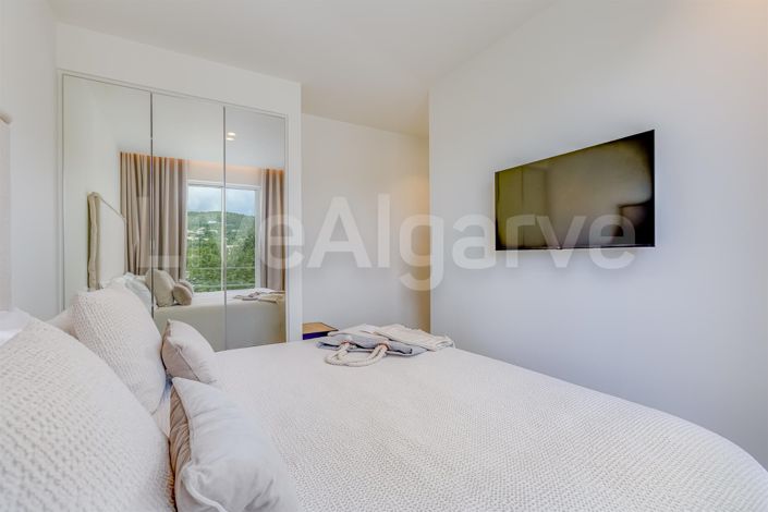 Image No.31-3 Bed House for sale