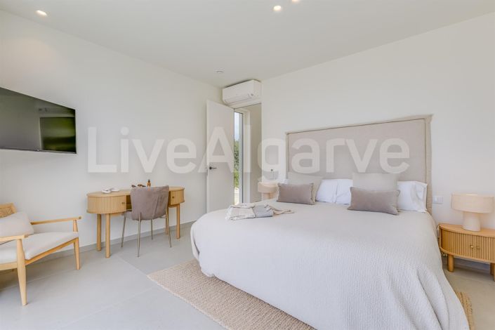 Image No.34-3 Bed House for sale