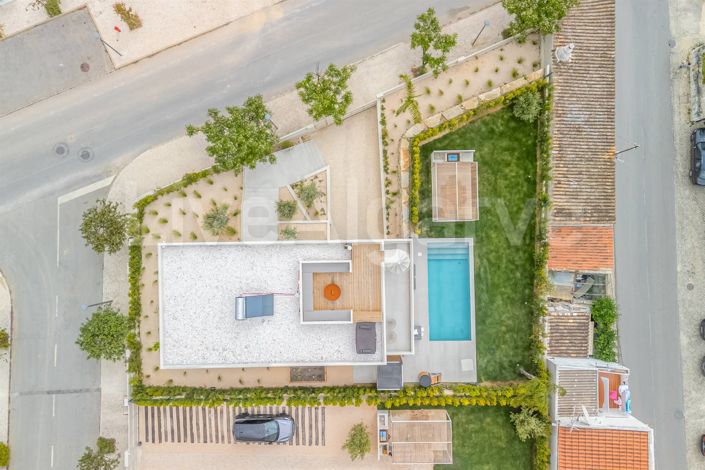 Image No.49-3 Bed House for sale