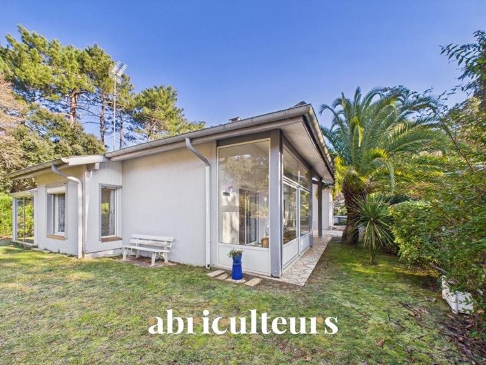 Image No.2-3 Bed House for sale
