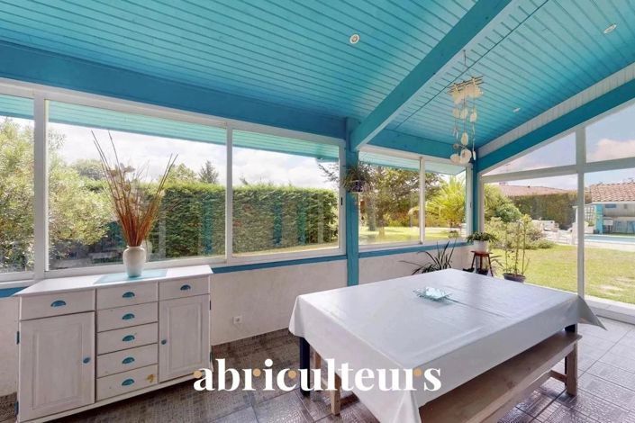 Image No.8-4 Bed House for sale