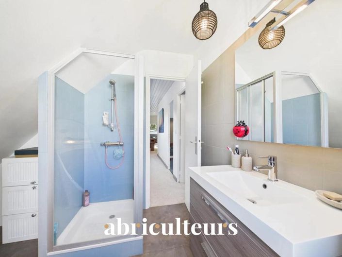 Image No.14-4 Bed House for sale