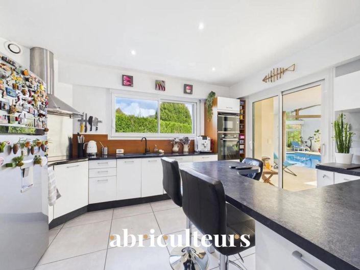 Image No.4-4 Bed House for sale