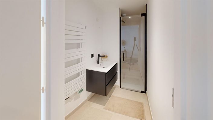 Image No.16-3 Bed Apartment for sale