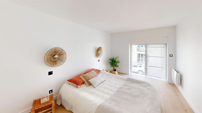 Image No.20-3 Bed Apartment for sale