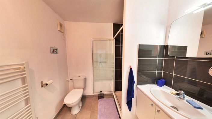Image No.10-1 Bed Apartment for sale