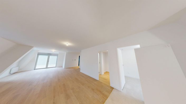 Image No.9-4 Bed Apartment for sale