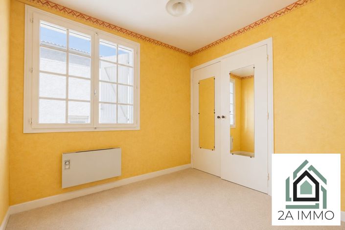 Image No.9-4 Bed House for sale