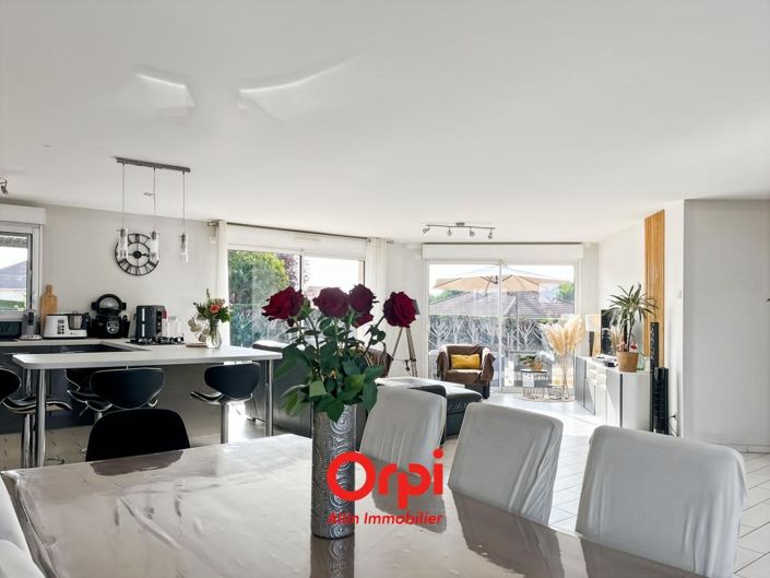 Image No.24-3 Bed House for sale