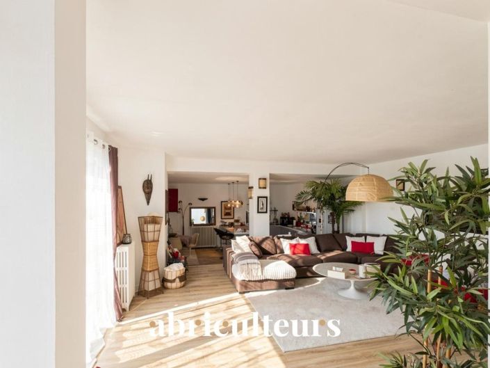 Image No.4-3 Bed Apartment for sale