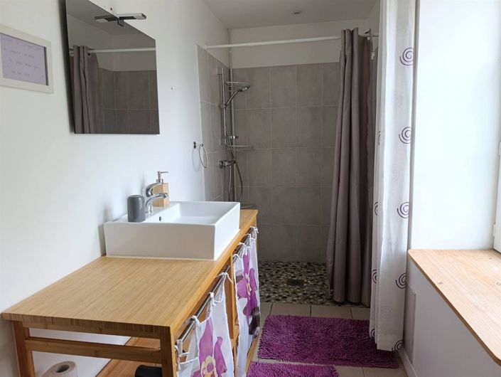 Image No.10-5 Bed House for sale