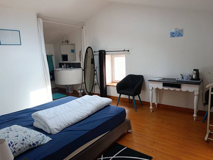 Image No.5-5 Bed House for sale