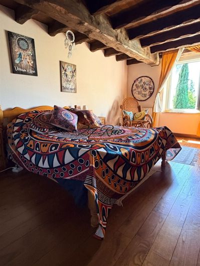 Image No.14-5 Bed Property for sale