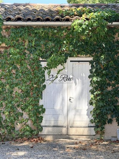 Image No.9-5 Bed Property for sale