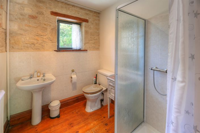 Image No.12-5 Bed House for sale