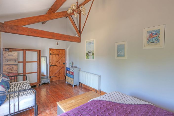 Image No.17-5 Bed House for sale