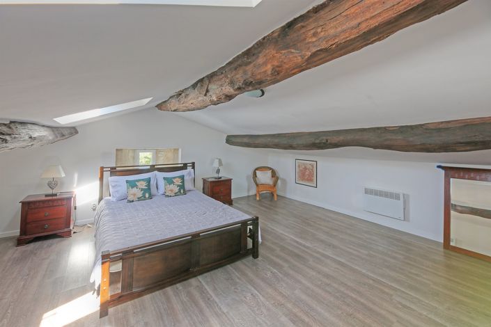 Image No.24-5 Bed House for sale