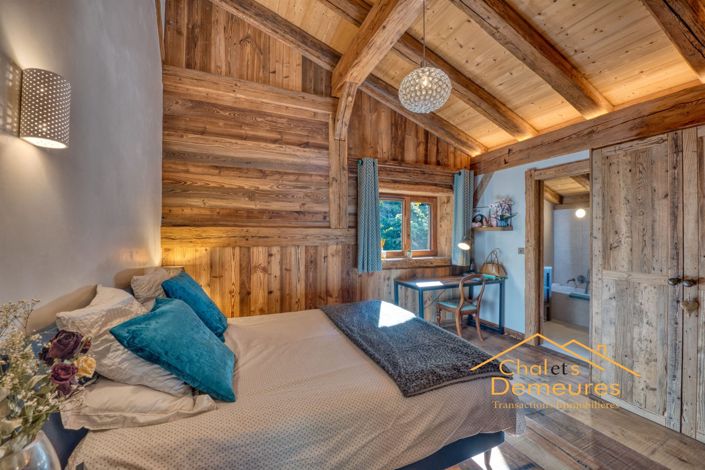 Image No.17-5 Bed House for sale