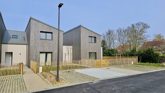 Image No.19-3 Bed House for sale