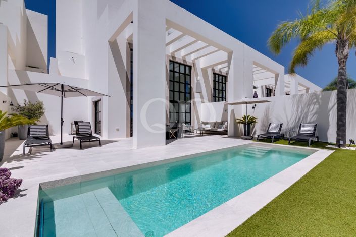 Image No.22-4 Bed House for sale