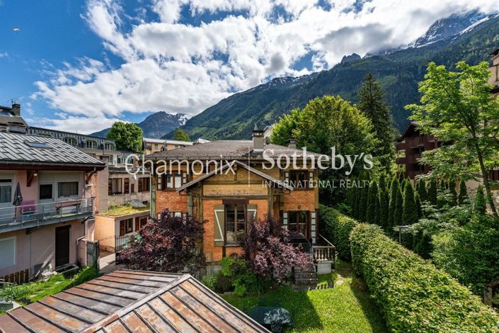 Image No.6-4 Bed House for sale