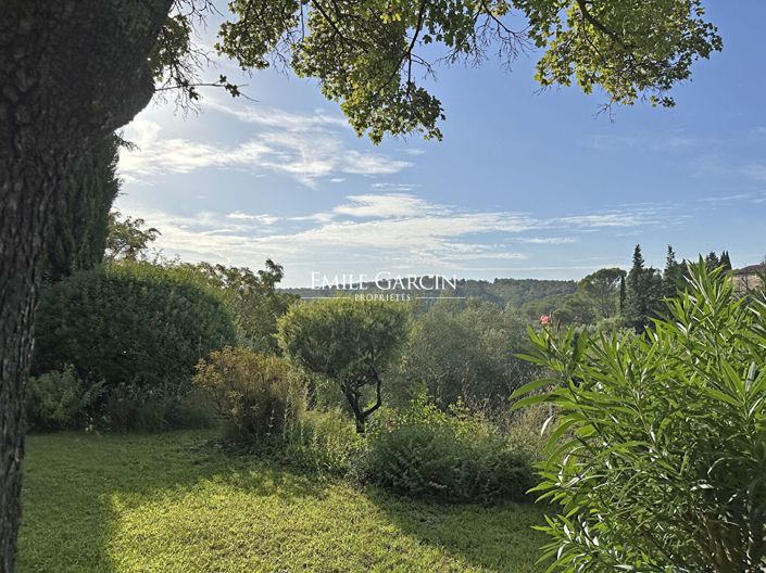 Image No.5-6 Bed House for sale
