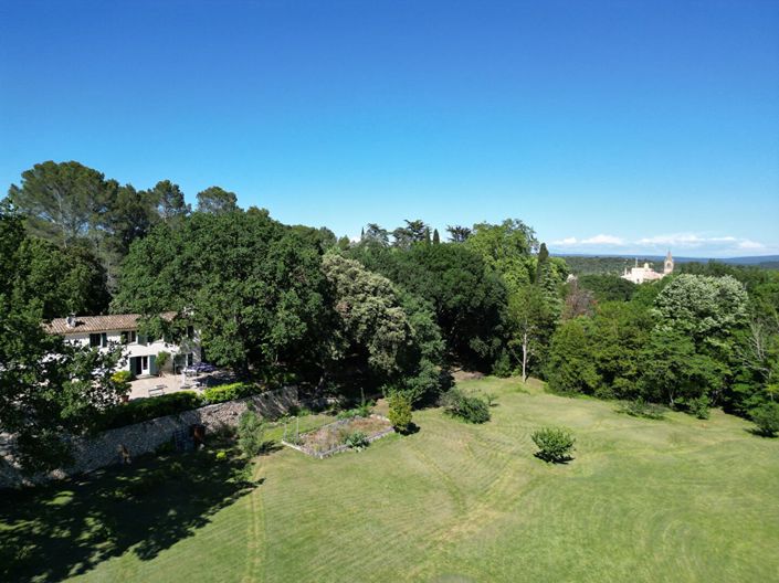 Image No.2-5 Bed House for sale