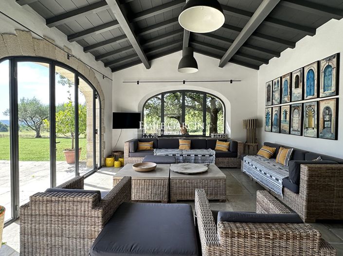 Image No.2-5 Bed House for sale
