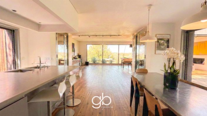 Image No.14-5 Bed House for sale