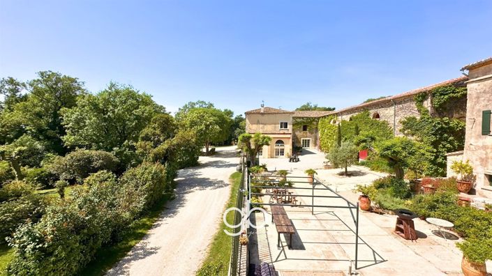 Image No.4-8 Bed House for sale