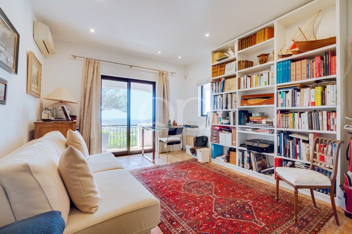 Image No.32-3 Bed House for sale