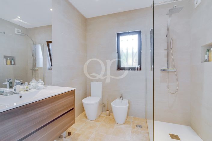 Image No.38-3 Bed House for sale