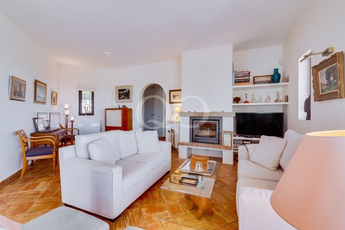 Image No.41-3 Bed House for sale