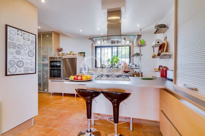 Image No.45-3 Bed House for sale