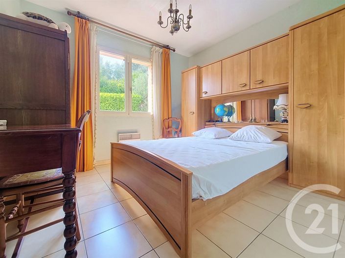 Image No.11-3 Bed House for sale