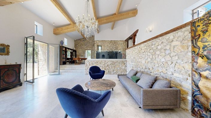 Image No.10-7 Bed House for sale