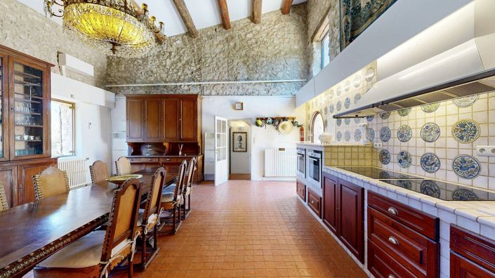 Image No.5-7 Bed House for sale