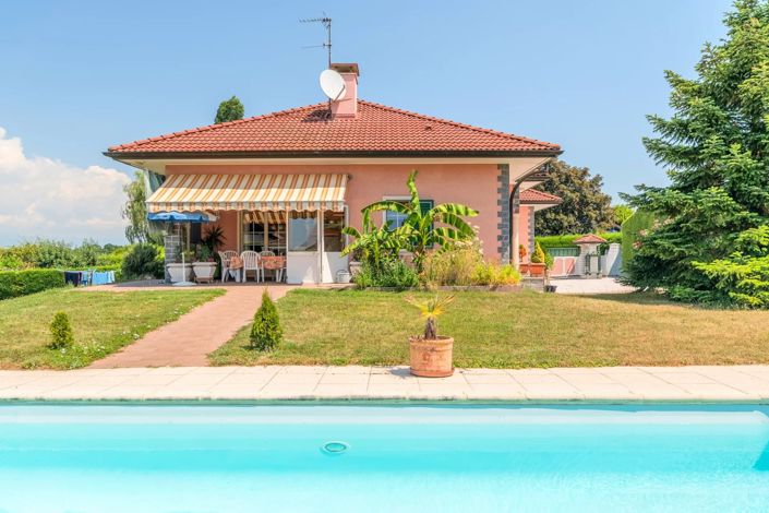 Image No.3-4 Bed House for sale