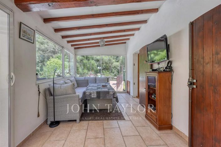 Image No.13-4 Bed House for sale